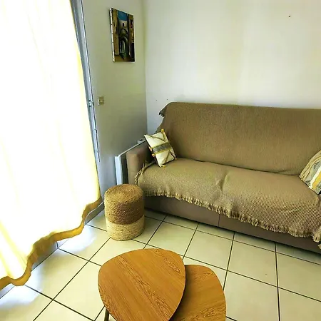 T2 Proche Avec Piscine Et Parking, 4 Personnes - Fr-1-607-219 *