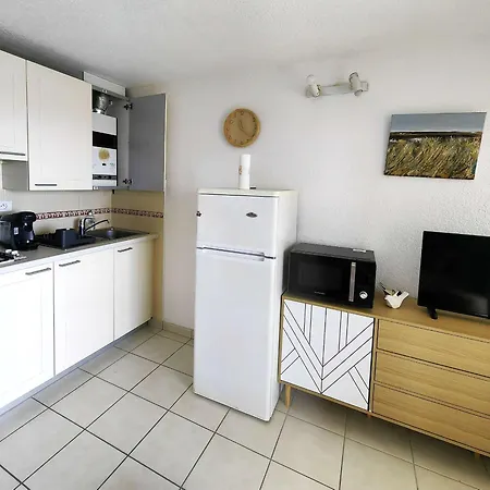 T2 Proche Avec Piscine Et Parking, 4 Personnes - Fr-1-607-219